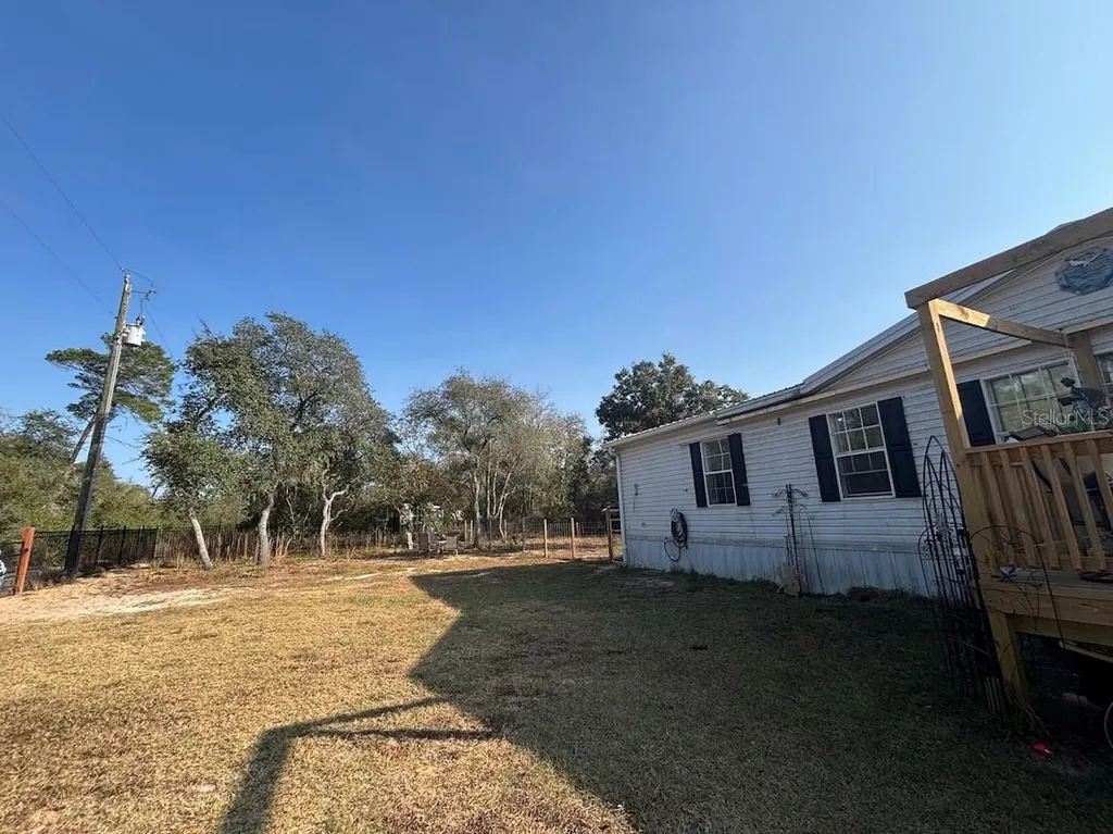 15594 NE 233rd Place Fort Mc Coy FL 32134