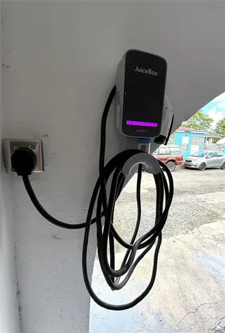 El Plebiscito 1 Calle Chatumel 446 San Juan PR 00924