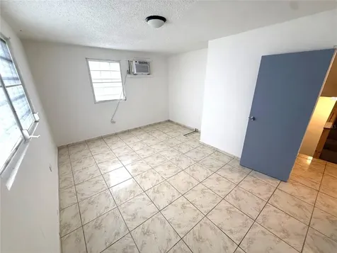 El Plebiscito 1 Calle Chatumel 446 San Juan PR 00924