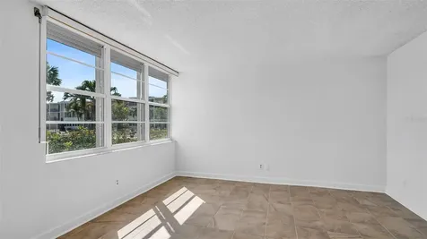 7405 Bay Island Drive S South Pasadena FL 33707