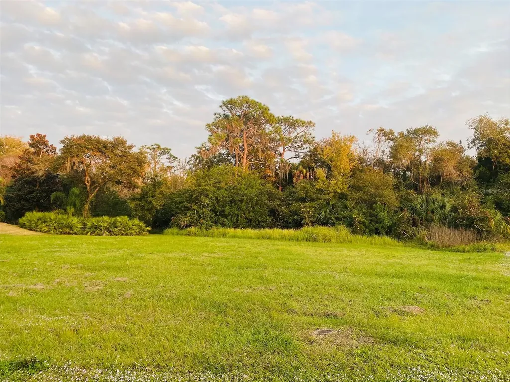 617 130th Court NE Bradenton FL 34212