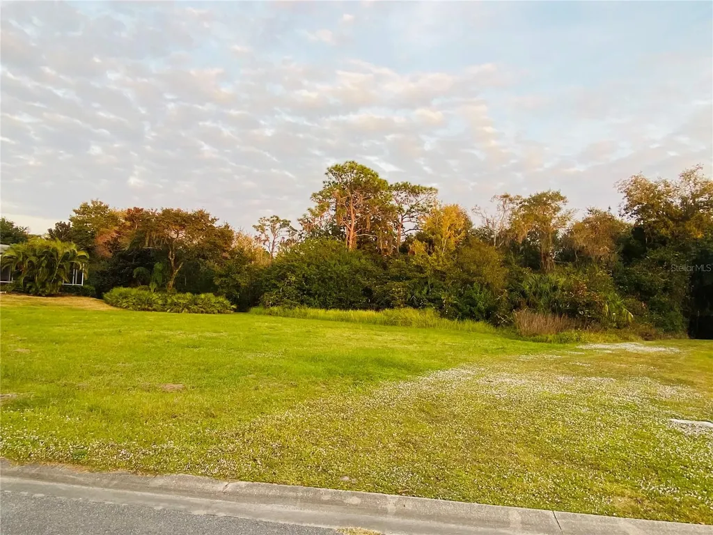 617 130th Court NE Bradenton FL 34212