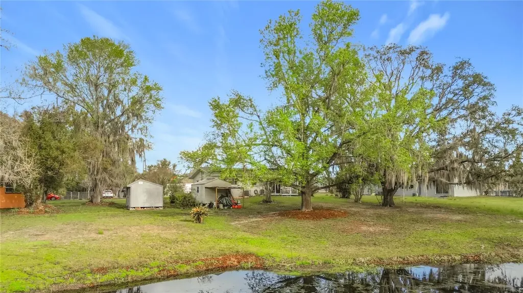 1975 N Scenic Way Crystal River FL 34429