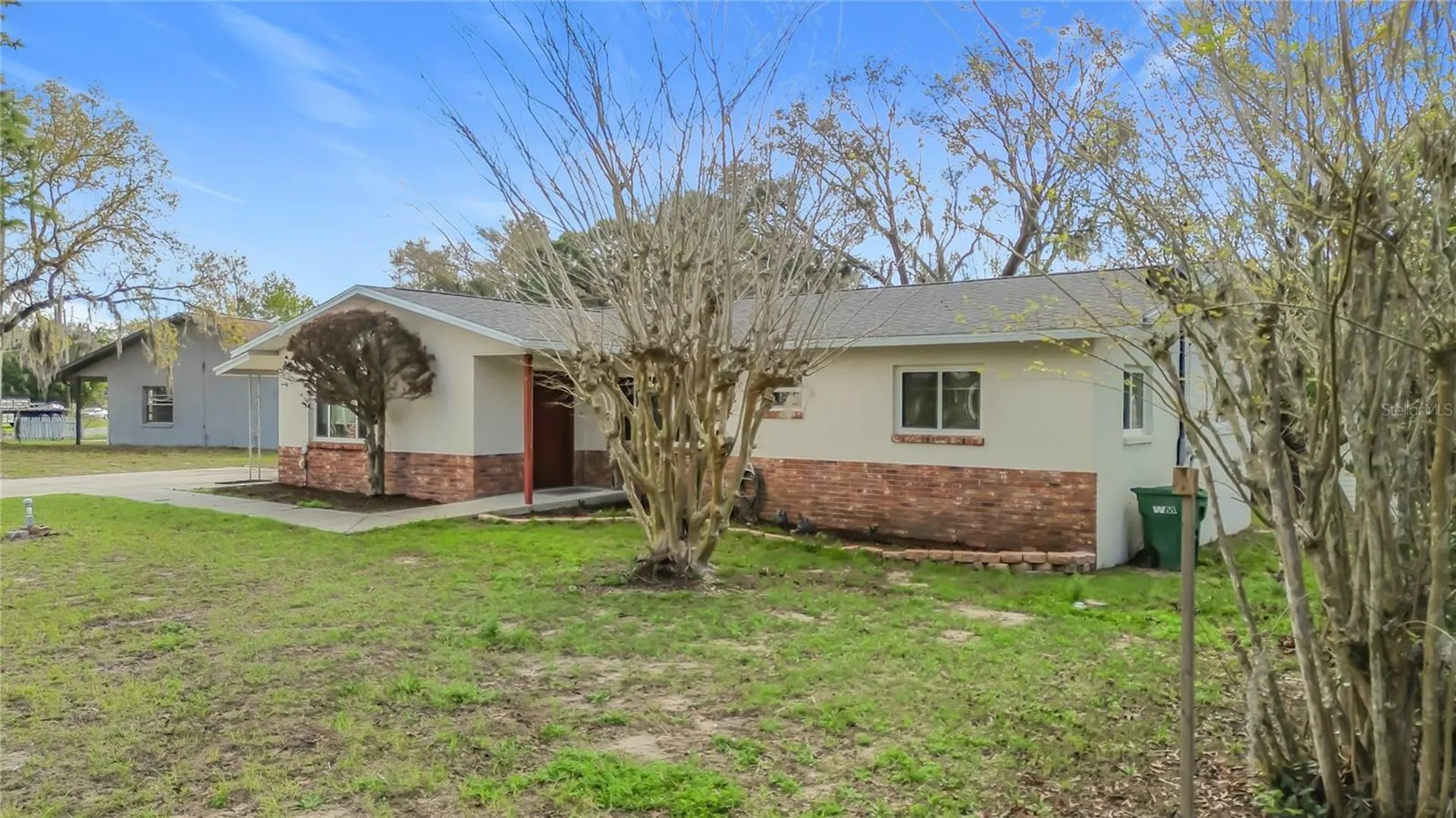 1975 N Scenic Way Crystal River FL 34429