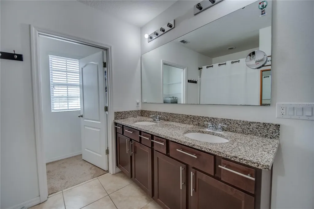 1674 Bay Breeze Drive St Cloud FL 34771