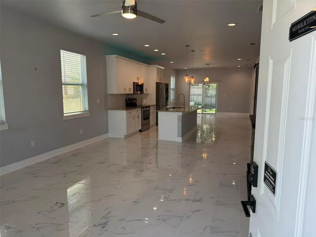 1821 E Eskimo Avenue Tampa FL 33604
