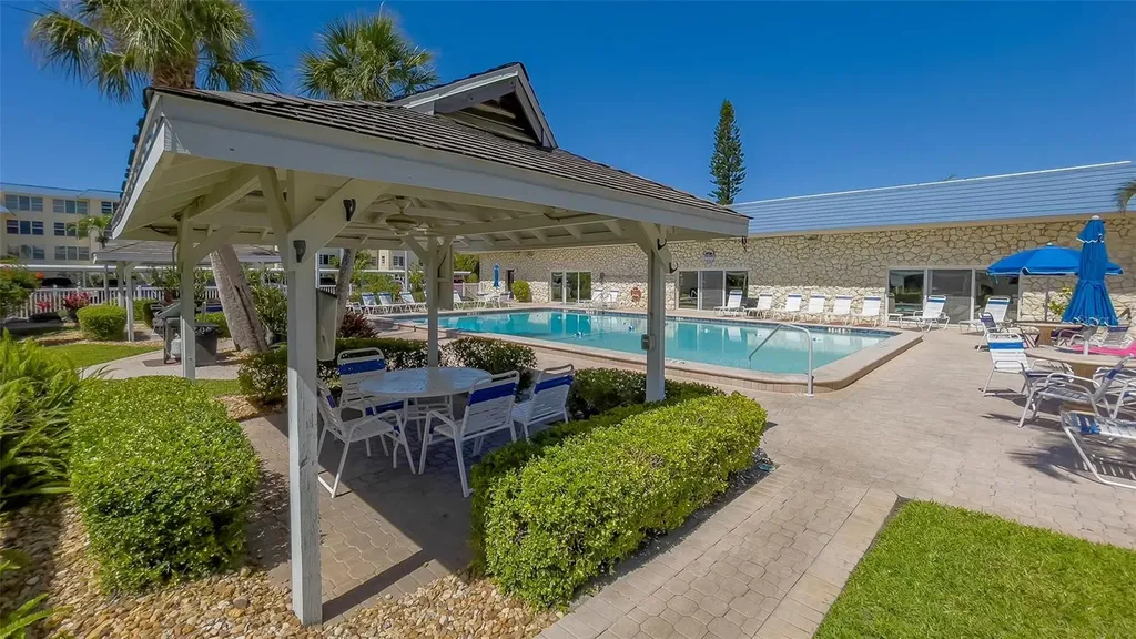 3810 Gulf Of Mexico Drive Longboat Key FL 34228