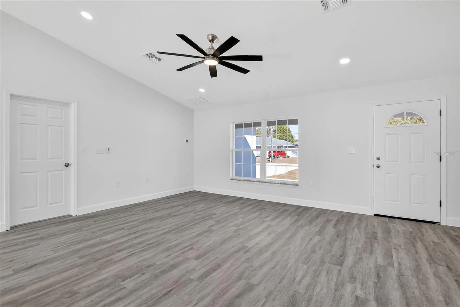 6052 SW 209th Avenue Dunnellon FL 34431