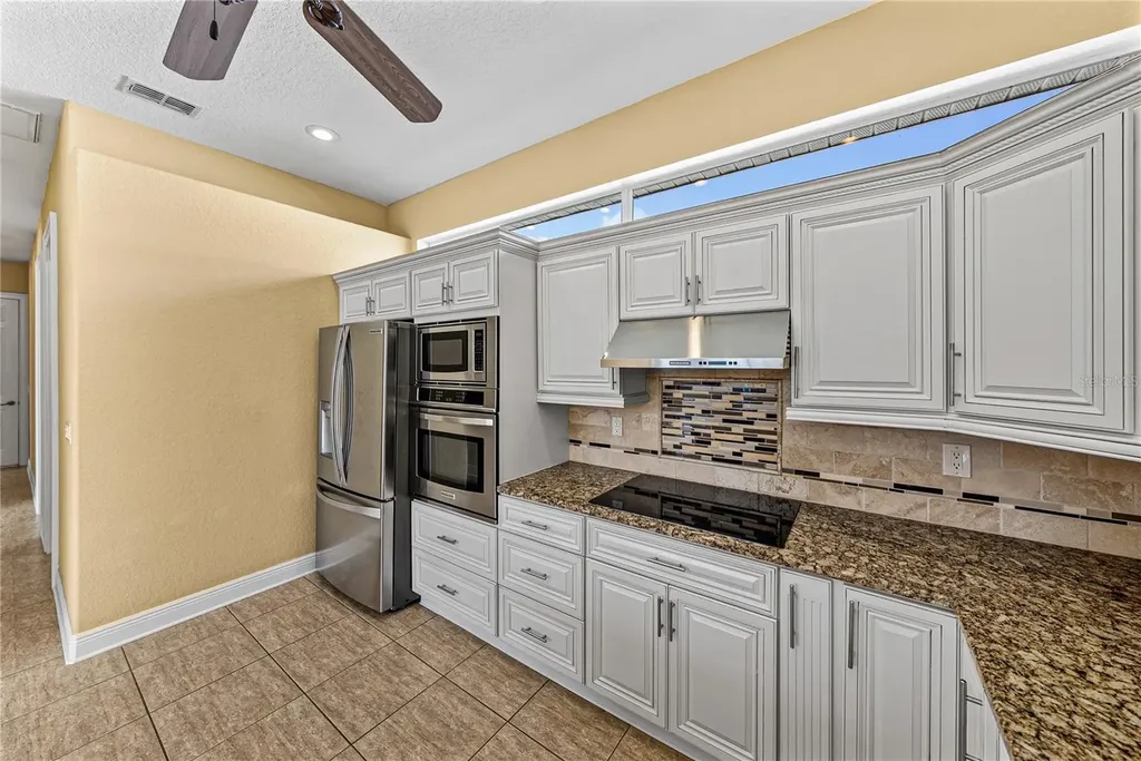 12231 Woodlands Circle Dade City FL 33525