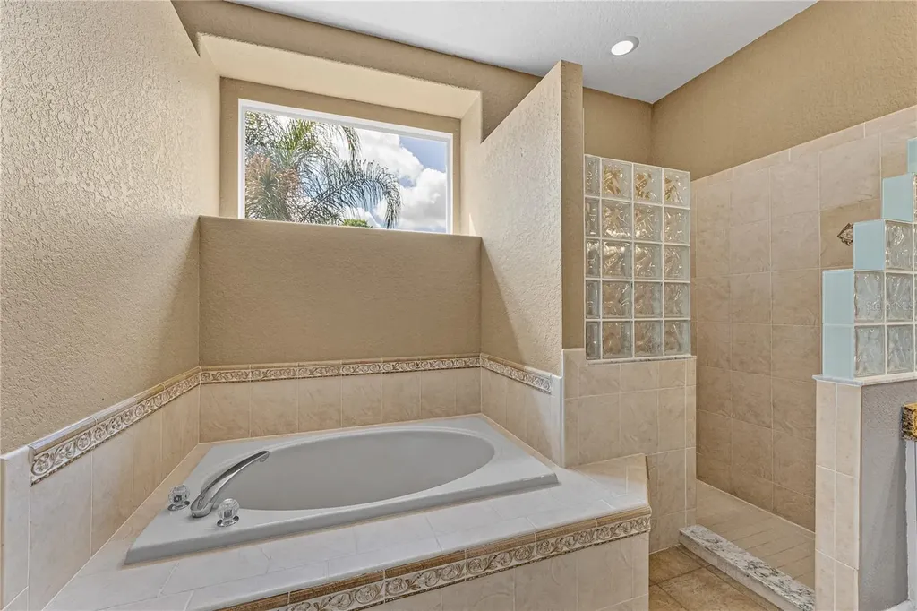 12231 Woodlands Circle Dade City FL 33525