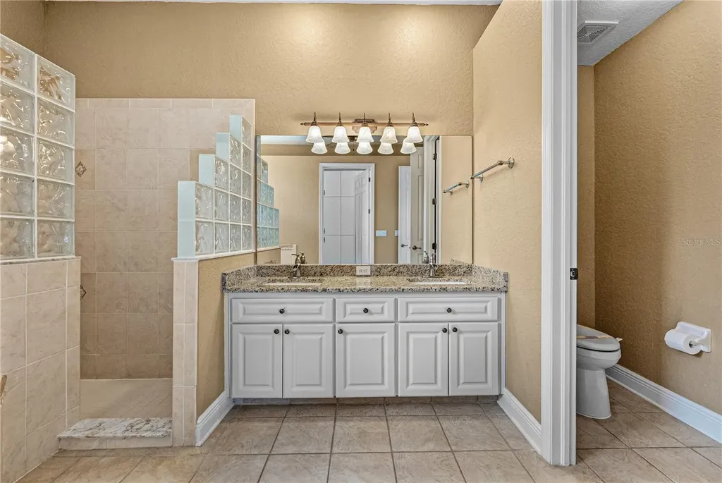 12231 Woodlands Circle Dade City FL 33525