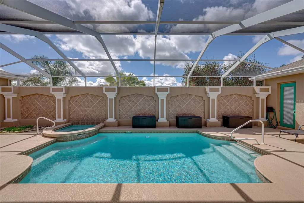 12231 Woodlands Circle Dade City FL 33525