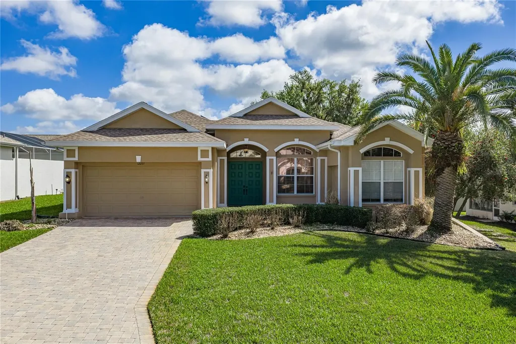 12231 Woodlands Circle Dade City FL 33525