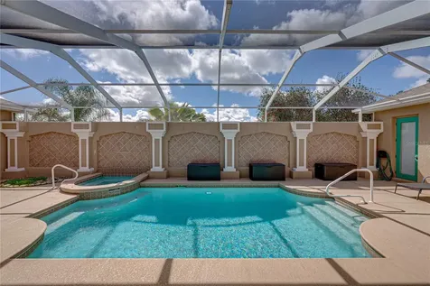 12231 Woodlands Circle Dade City FL 33525