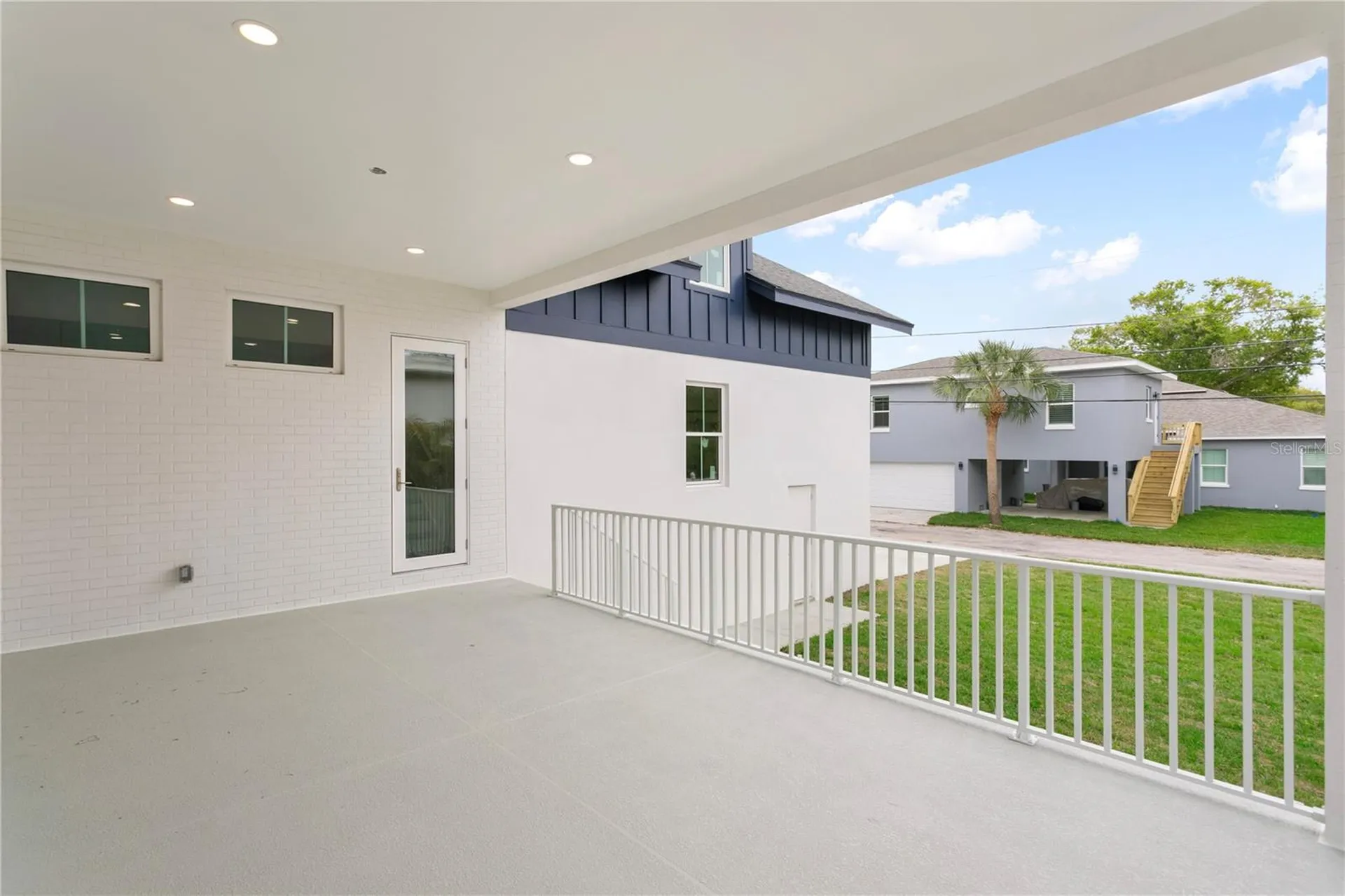 514 38th Avenue NE St Petersburg FL 33704