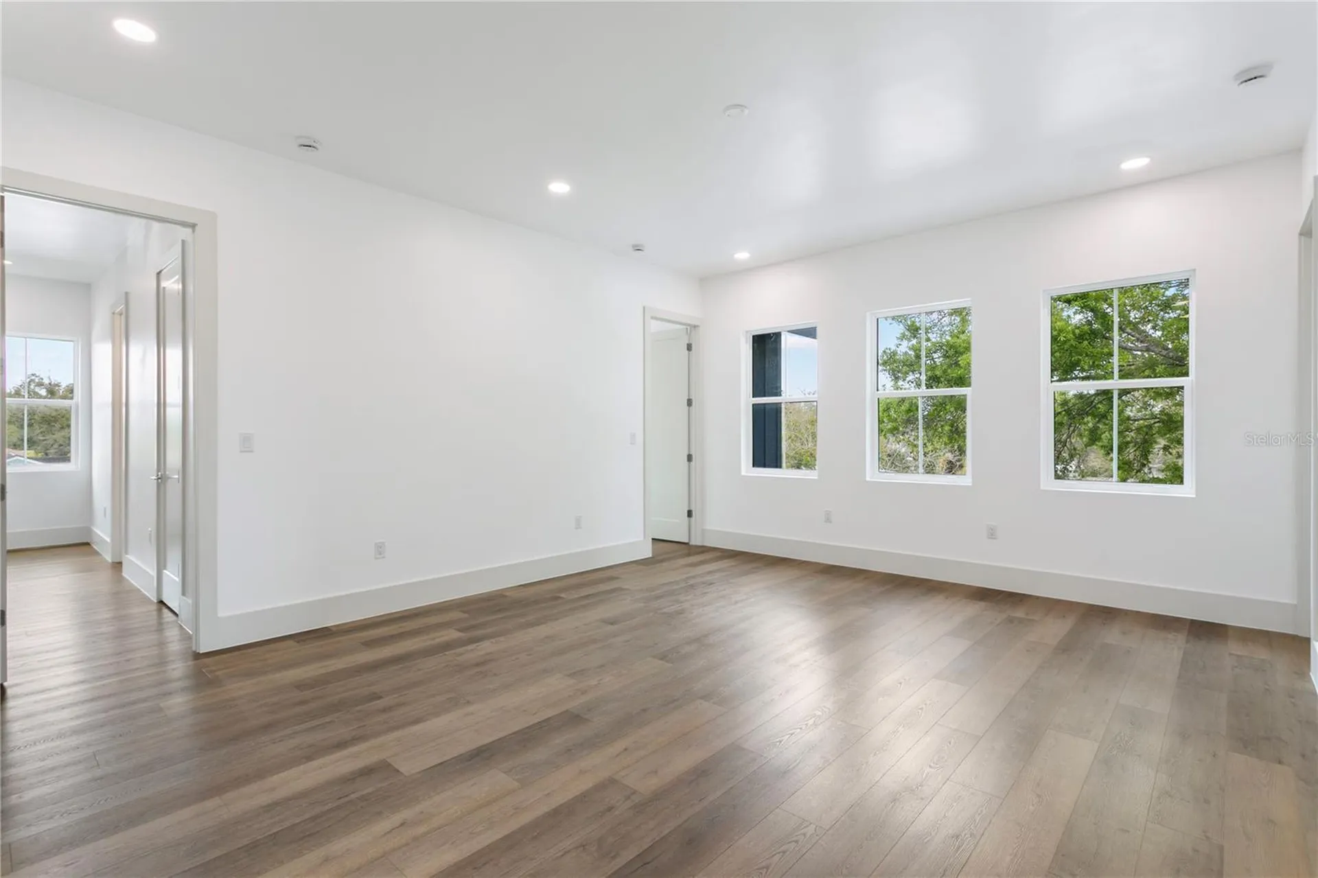 514 38th Avenue NE St Petersburg FL 33704