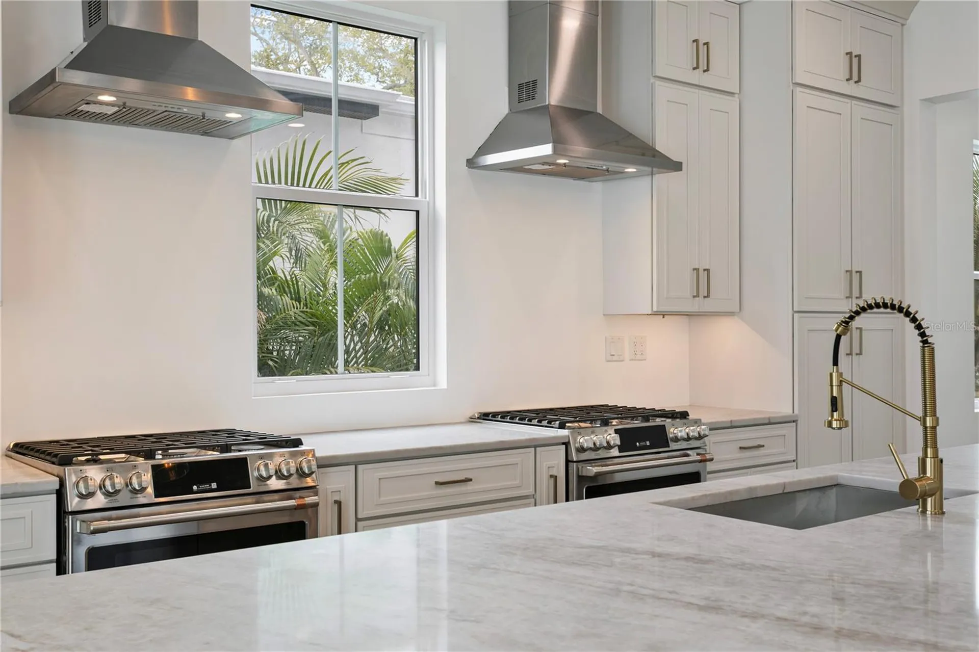 514 38th Avenue NE St Petersburg FL 33704