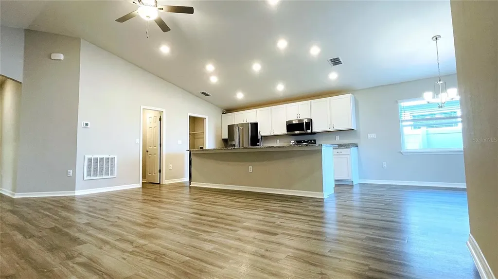 1387 Mountain Flower Lane Davenport FL 33837
