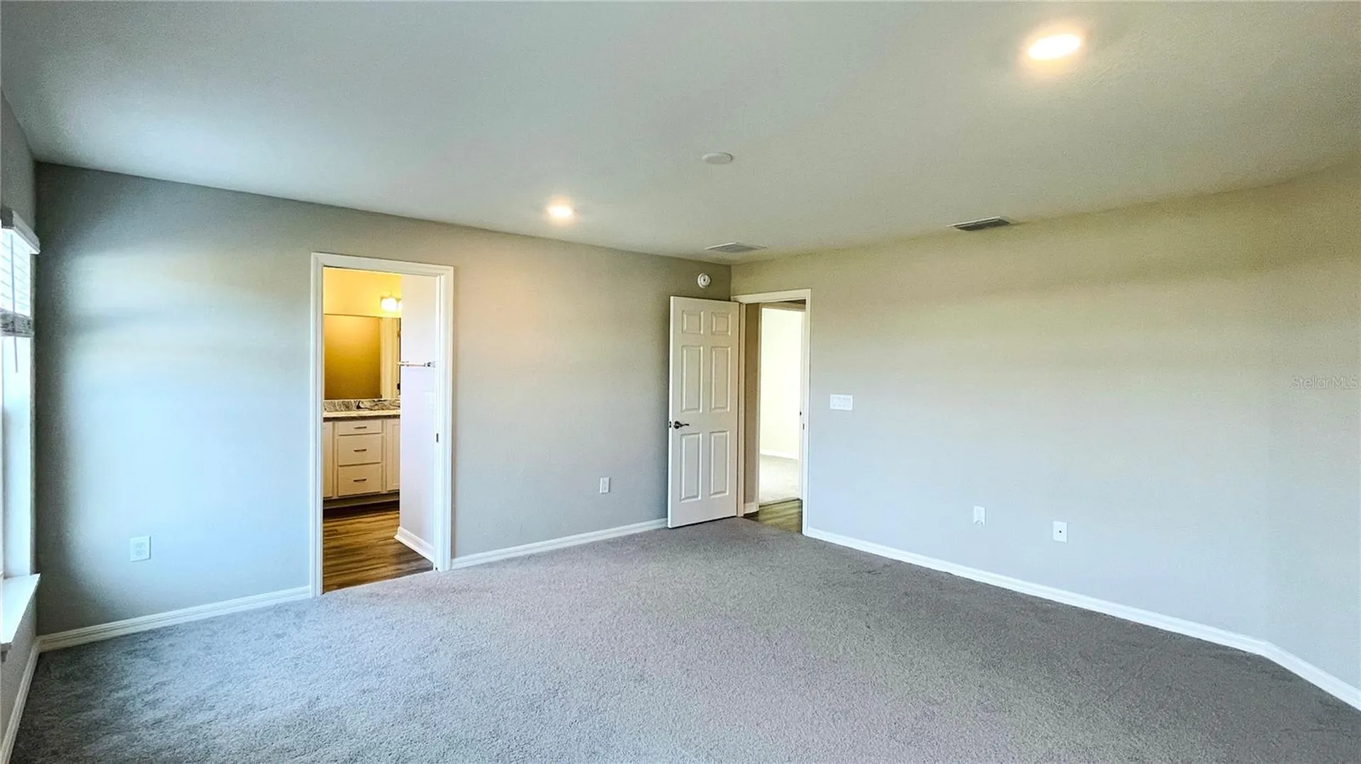 1387 Mountain Flower Lane Davenport FL 33837