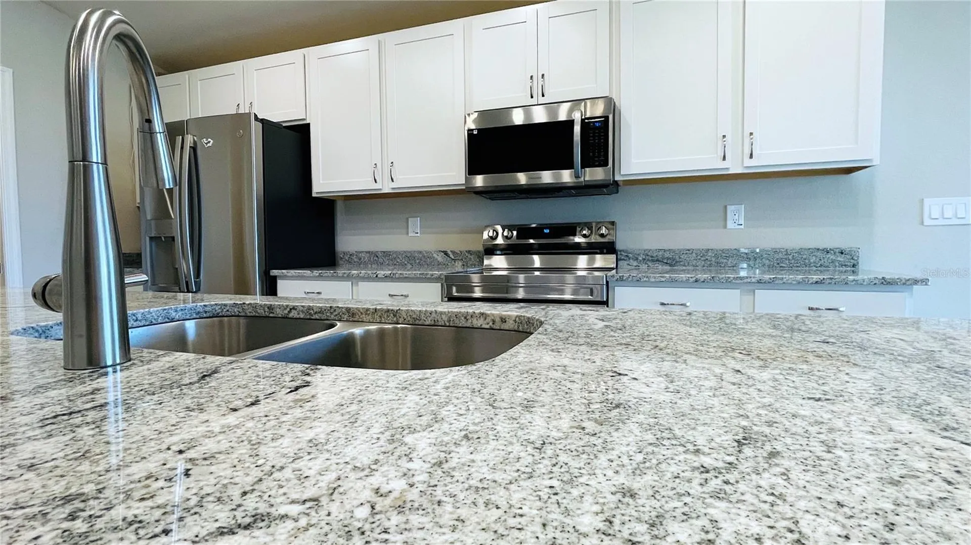 1387 Mountain Flower Lane Davenport FL 33837