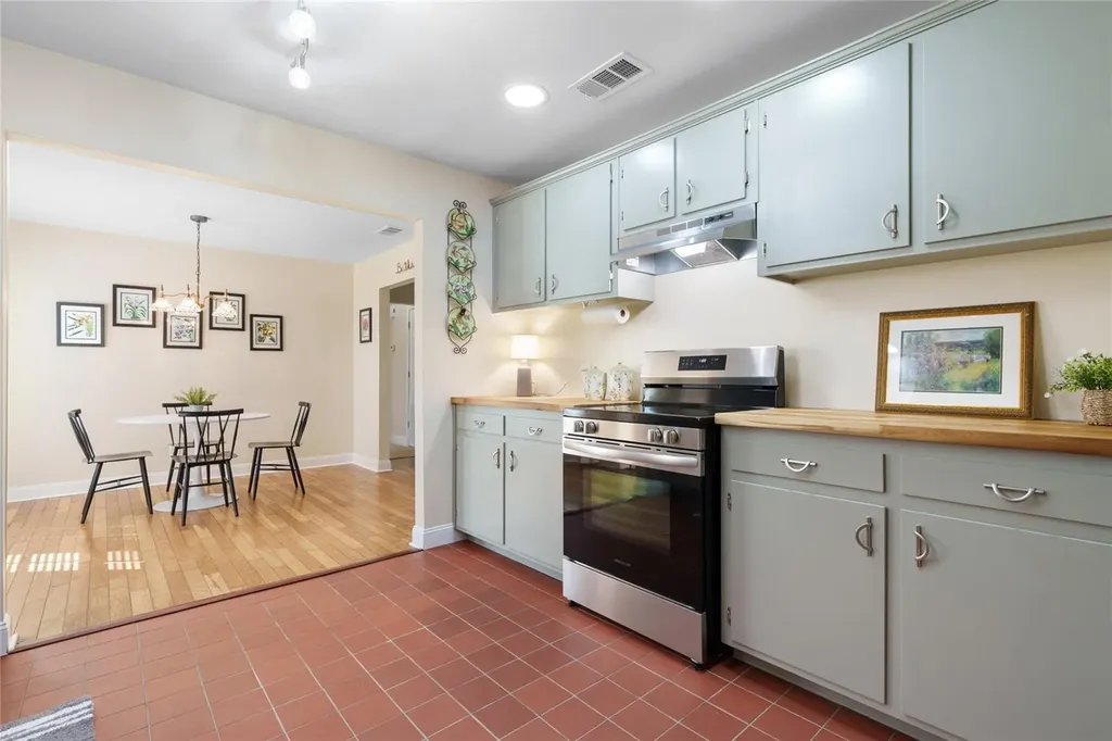 12946 NW Myers Ann Street Bristol FL 32321