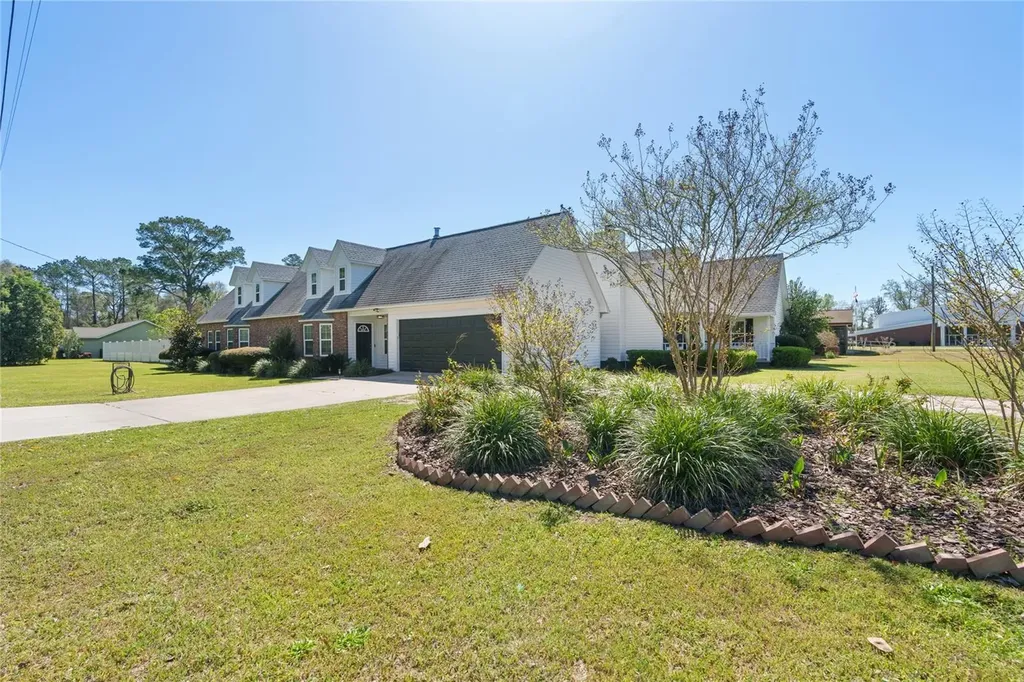 12946 NW Myers Ann Street Bristol FL 32321
