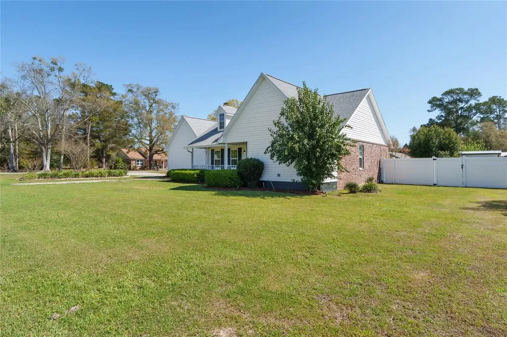 12946 NW Myers Ann Street Bristol FL 32321