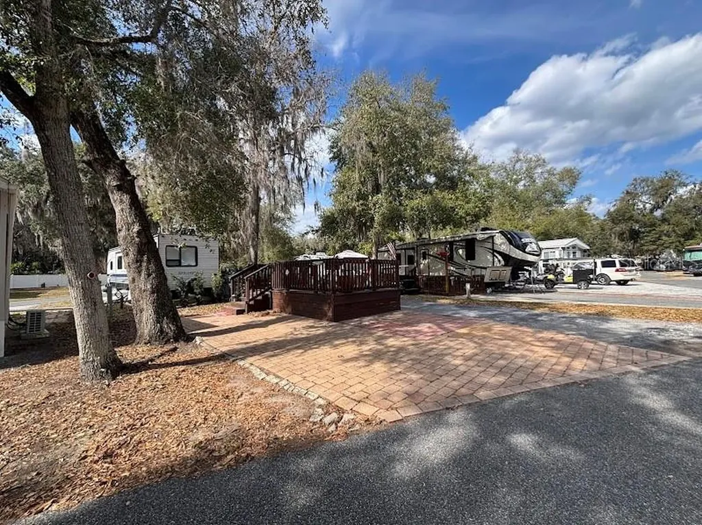 25146 NE 140th Loop Salt Springs FL 32134