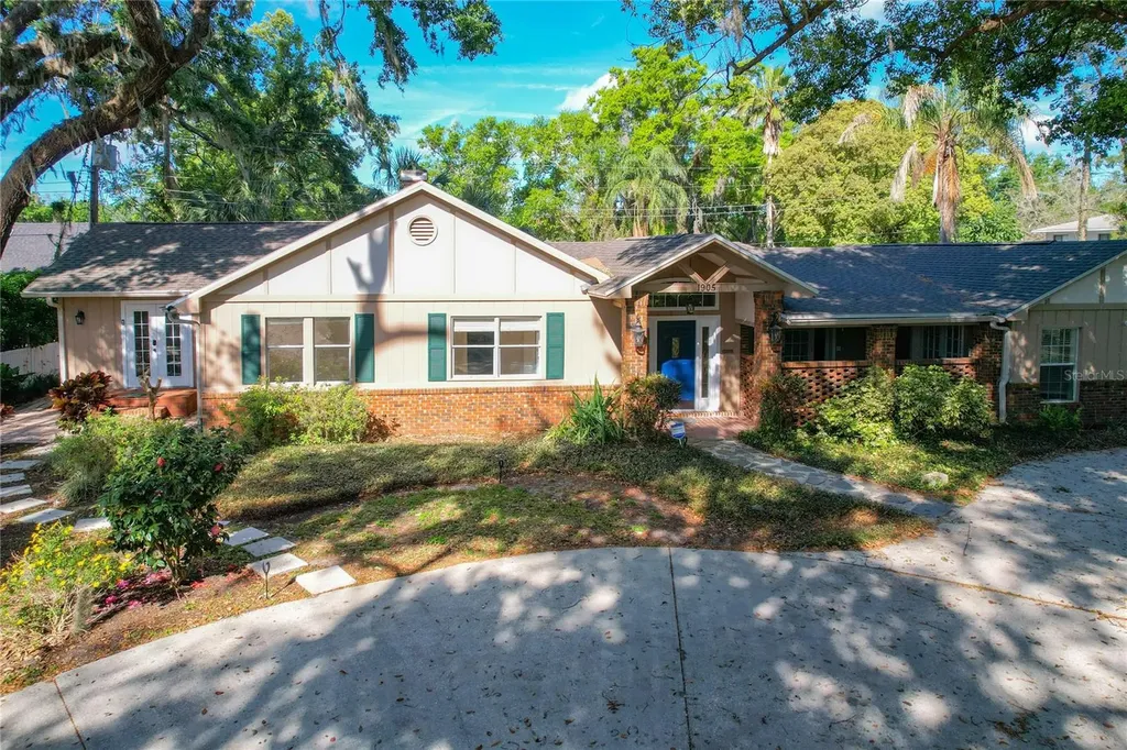 1905 Seminole Trail Lakeland FL 33803