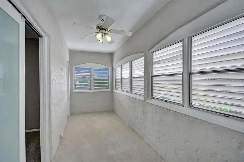 924 Mcintosh Street West Palm Beach FL 33405