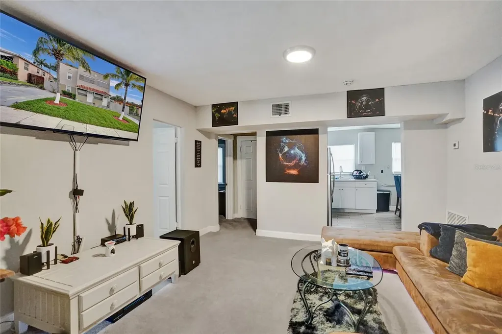 924 Mcintosh Street West Palm Beach FL 33405
