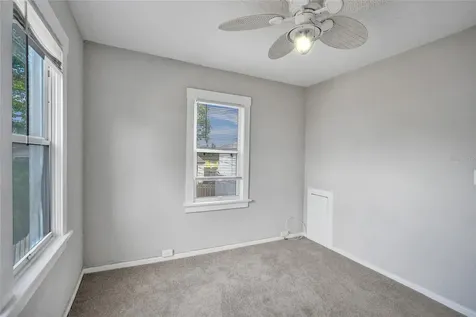 924 Mcintosh Street West Palm Beach FL 33405