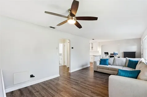 4410 W Euclid Avenue Tampa FL 33629