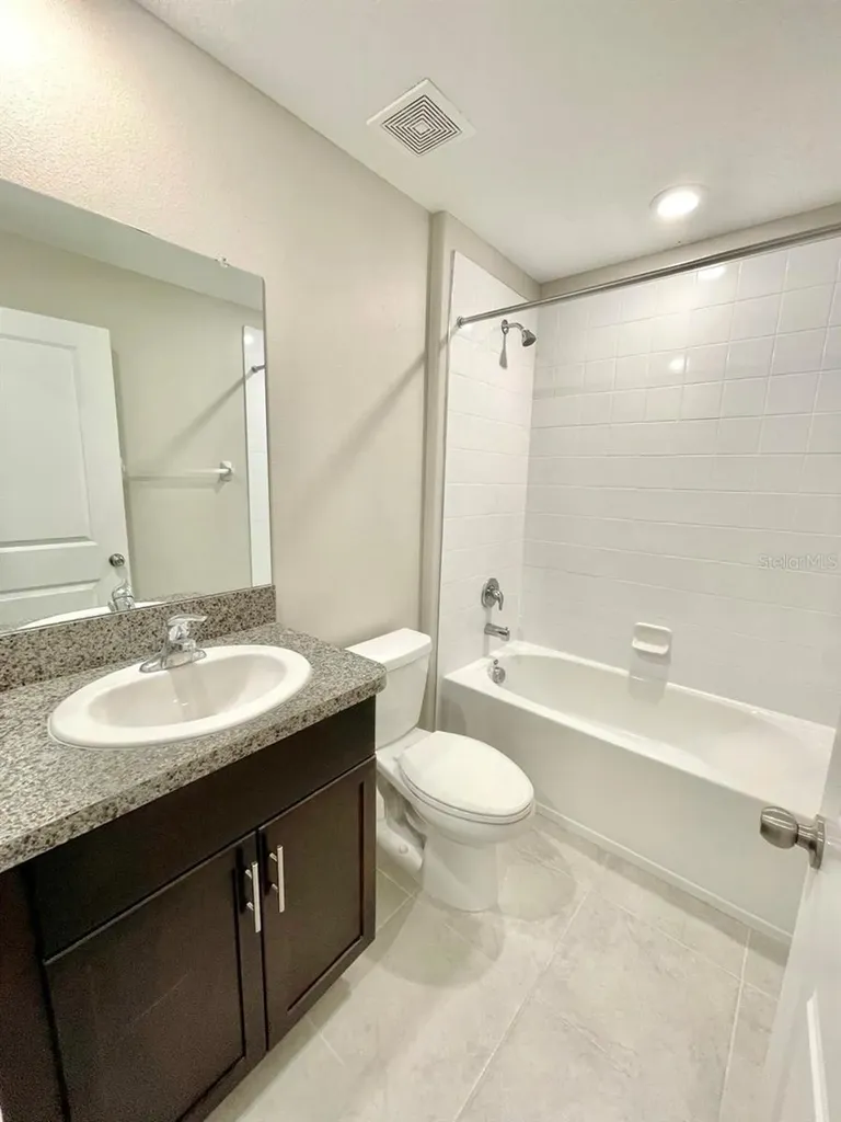 869 Anchor Bend Drive Ruskin FL 33570