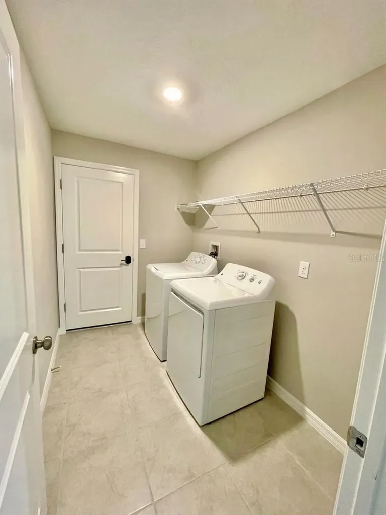 869 Anchor Bend Drive Ruskin FL 33570