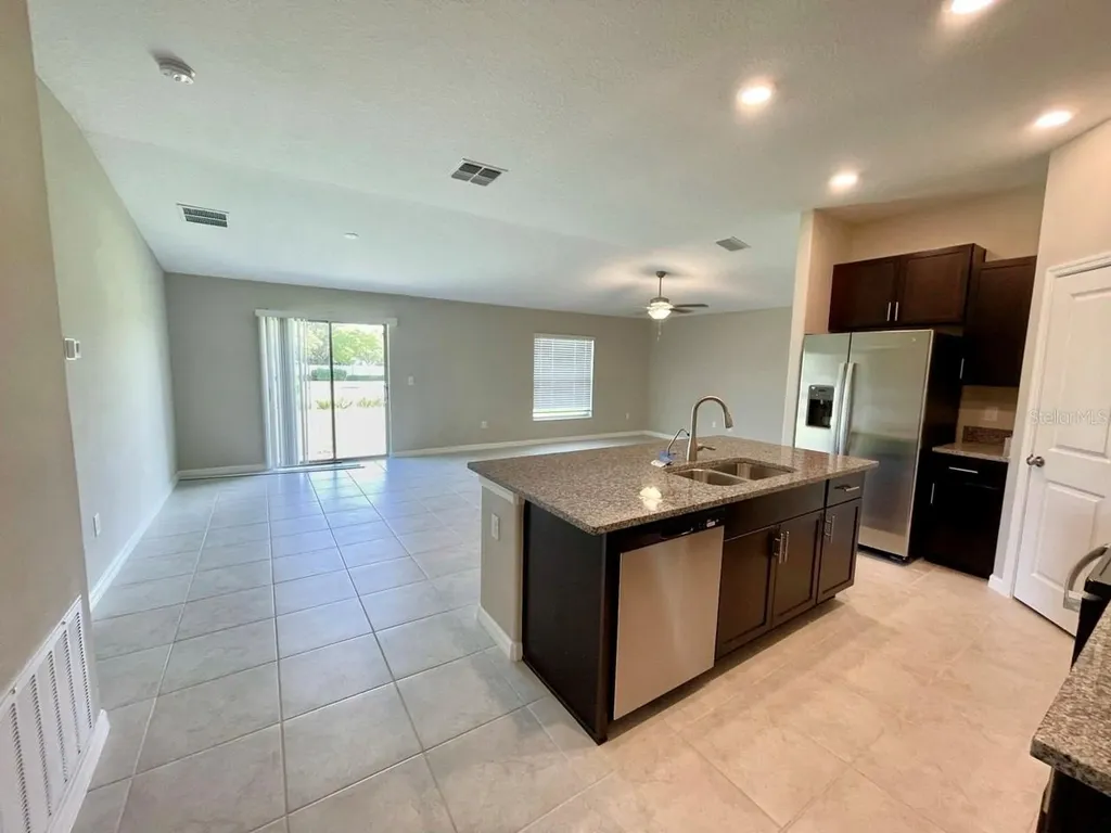 869 Anchor Bend Drive Ruskin FL 33570