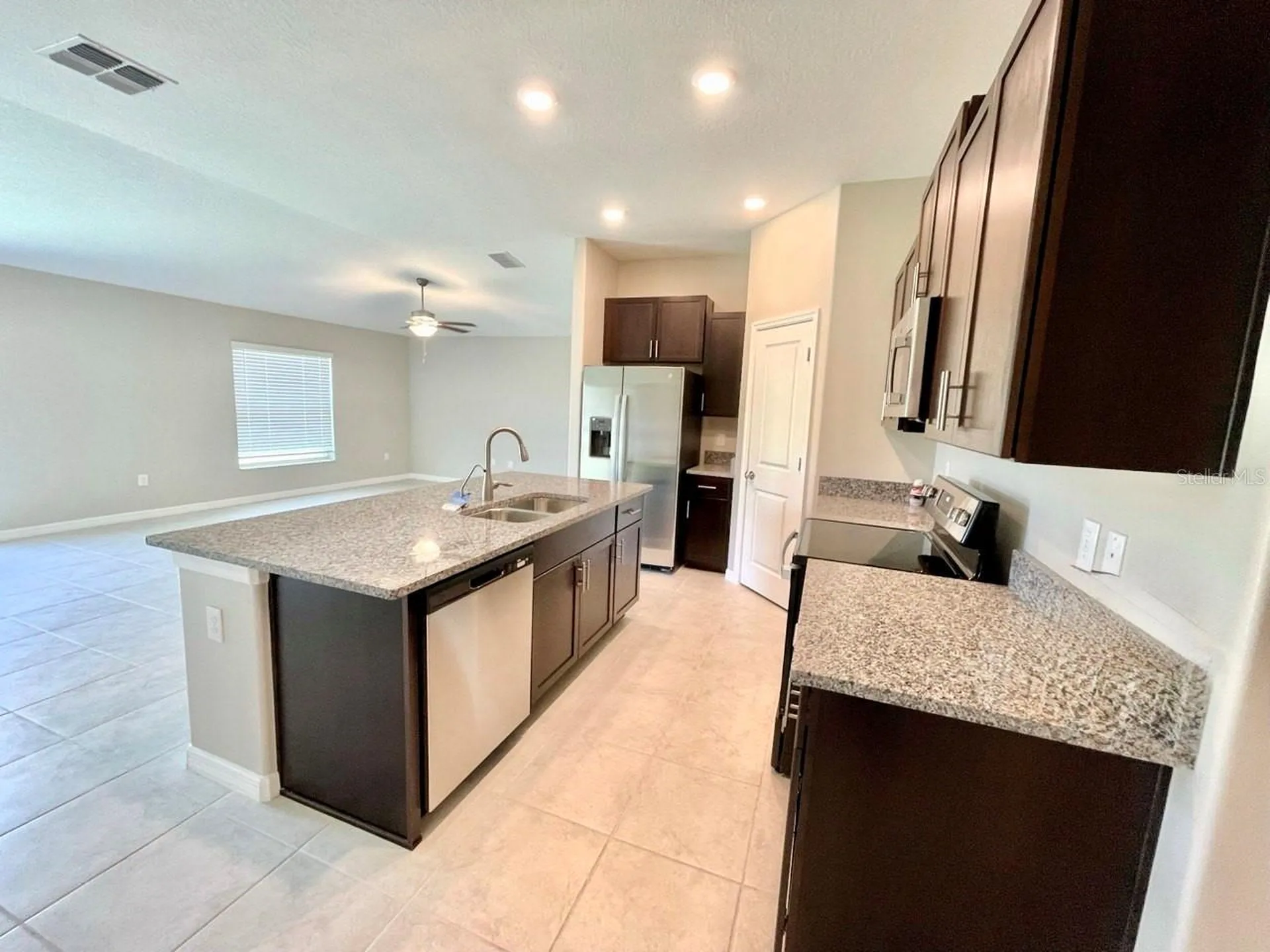 869 Anchor Bend Drive Ruskin FL 33570