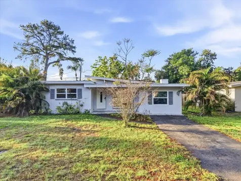 1949 Pinehurst Drive Clearwater FL 33763