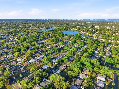 1949 Pinehurst Drive Clearwater FL 33763