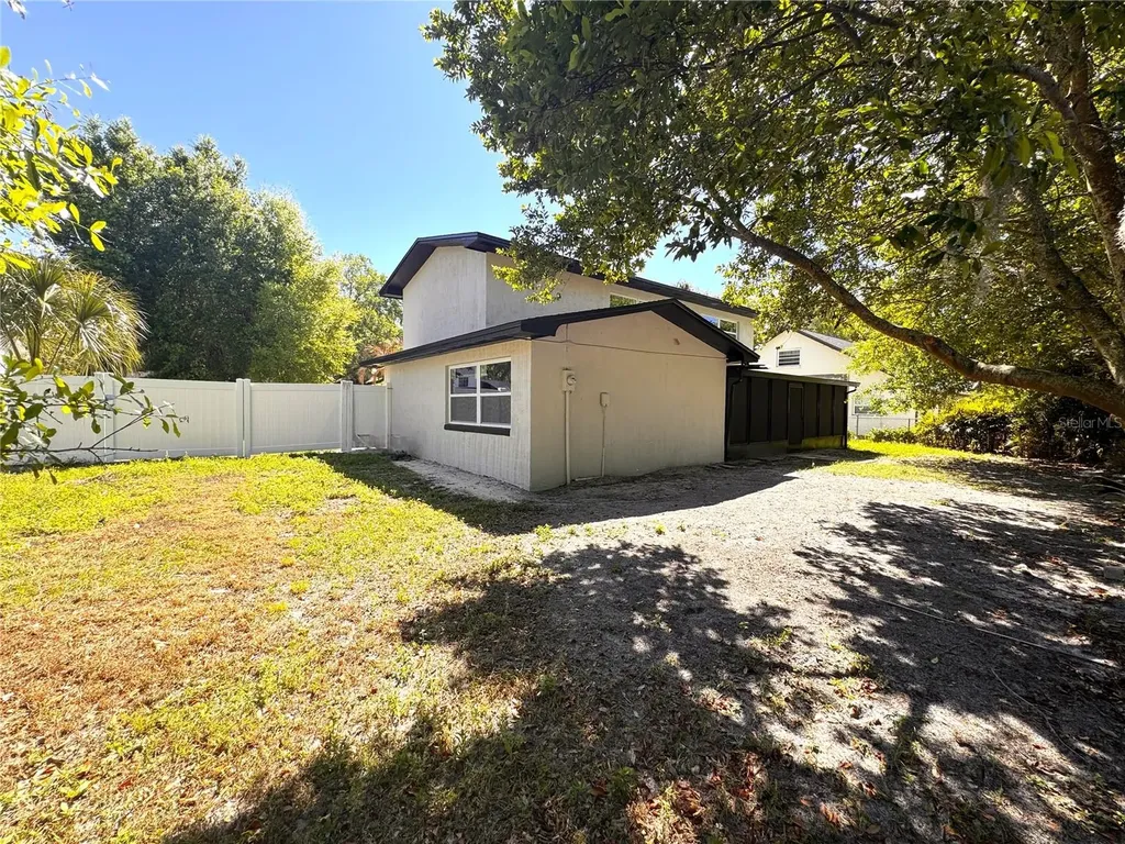 14 Glendale Drive Kissimmee FL 34744