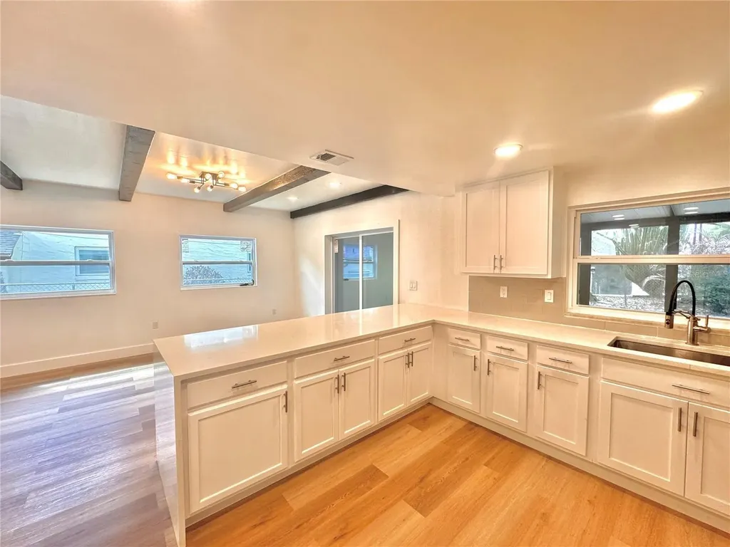 14 Glendale Drive Kissimmee FL 34744