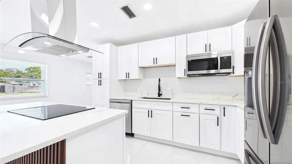 1778 New Hampshire Avenue NE St Petersburg FL 33703