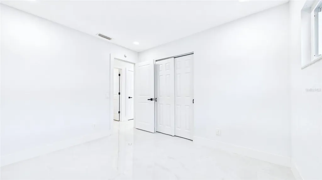 1778 New Hampshire Avenue NE St Petersburg FL 33703