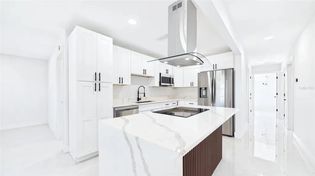 1778 New Hampshire Avenue NE St Petersburg FL 33703