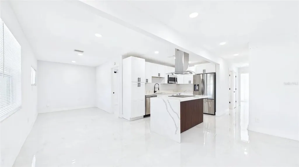 1778 New Hampshire Avenue NE St Petersburg FL 33703