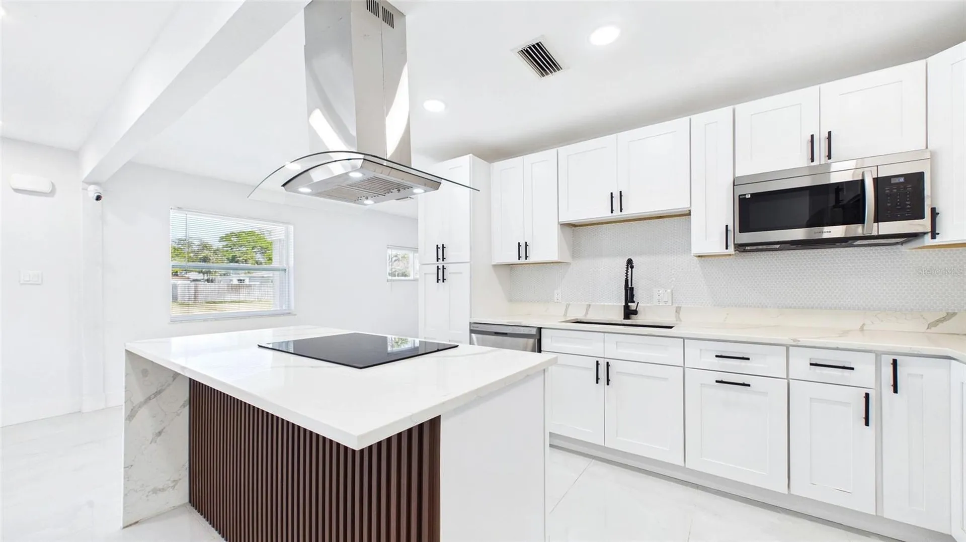 1778 New Hampshire Avenue NE St Petersburg FL 33703