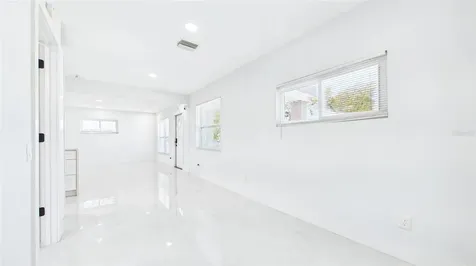 1778 New Hampshire Avenue NE St Petersburg FL 33703
