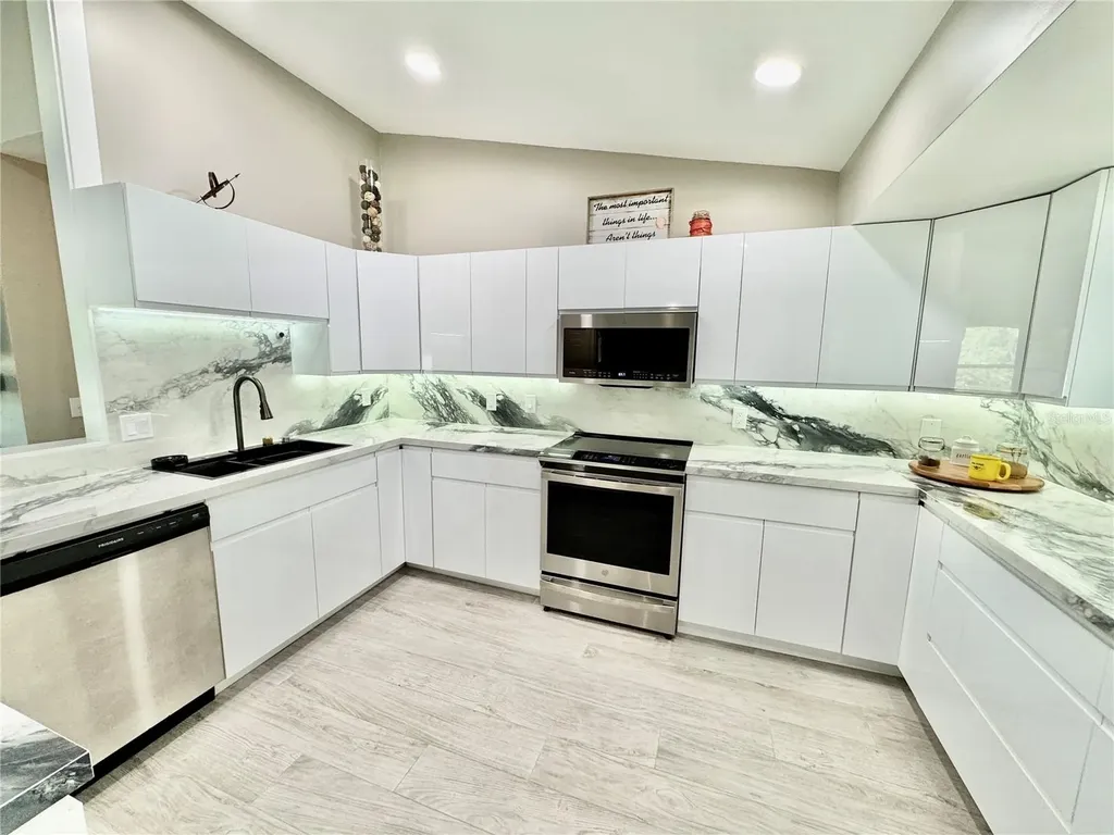 3659 Donahue Avenue North Port FL 34288