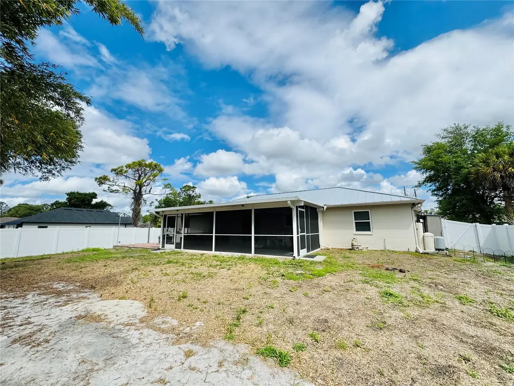 3659 Donahue Avenue North Port FL 34288