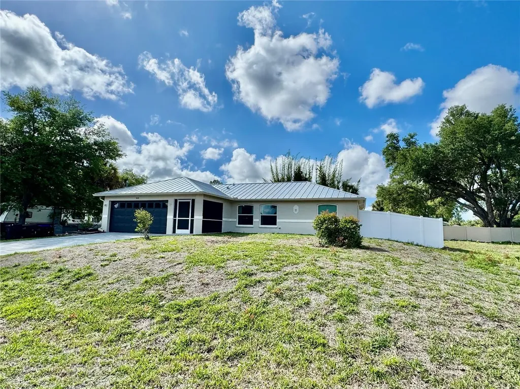 3659 Donahue Avenue North Port FL 34288